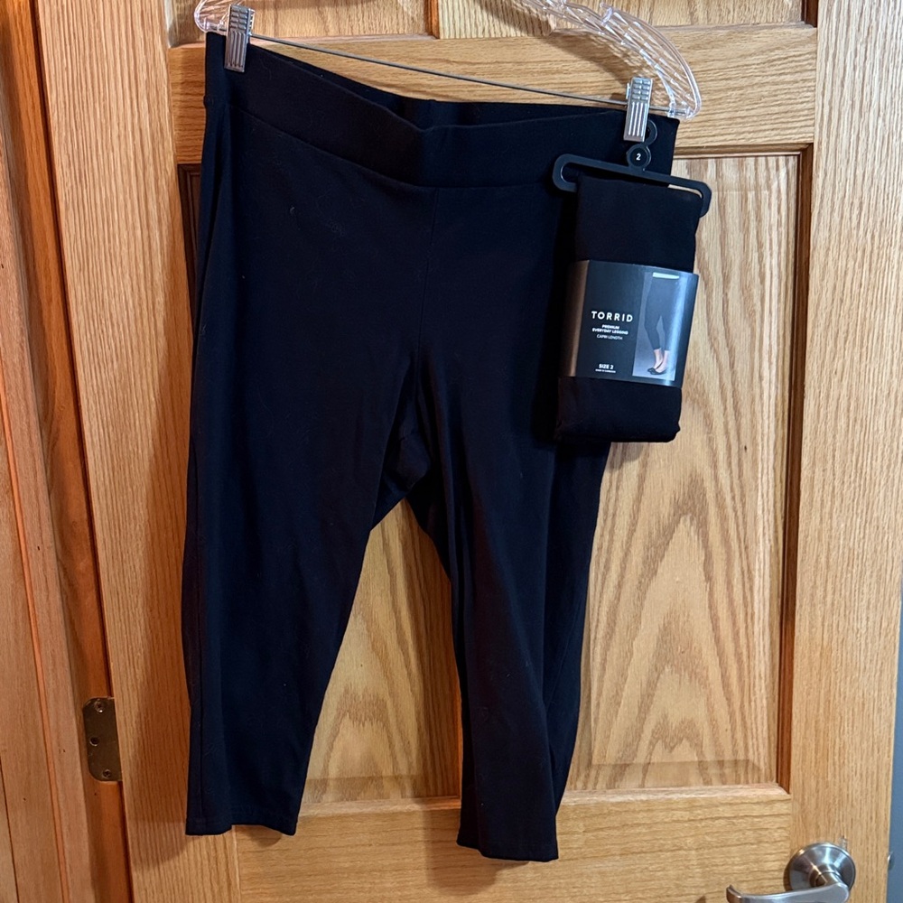 Torrid Black Capri Leggings